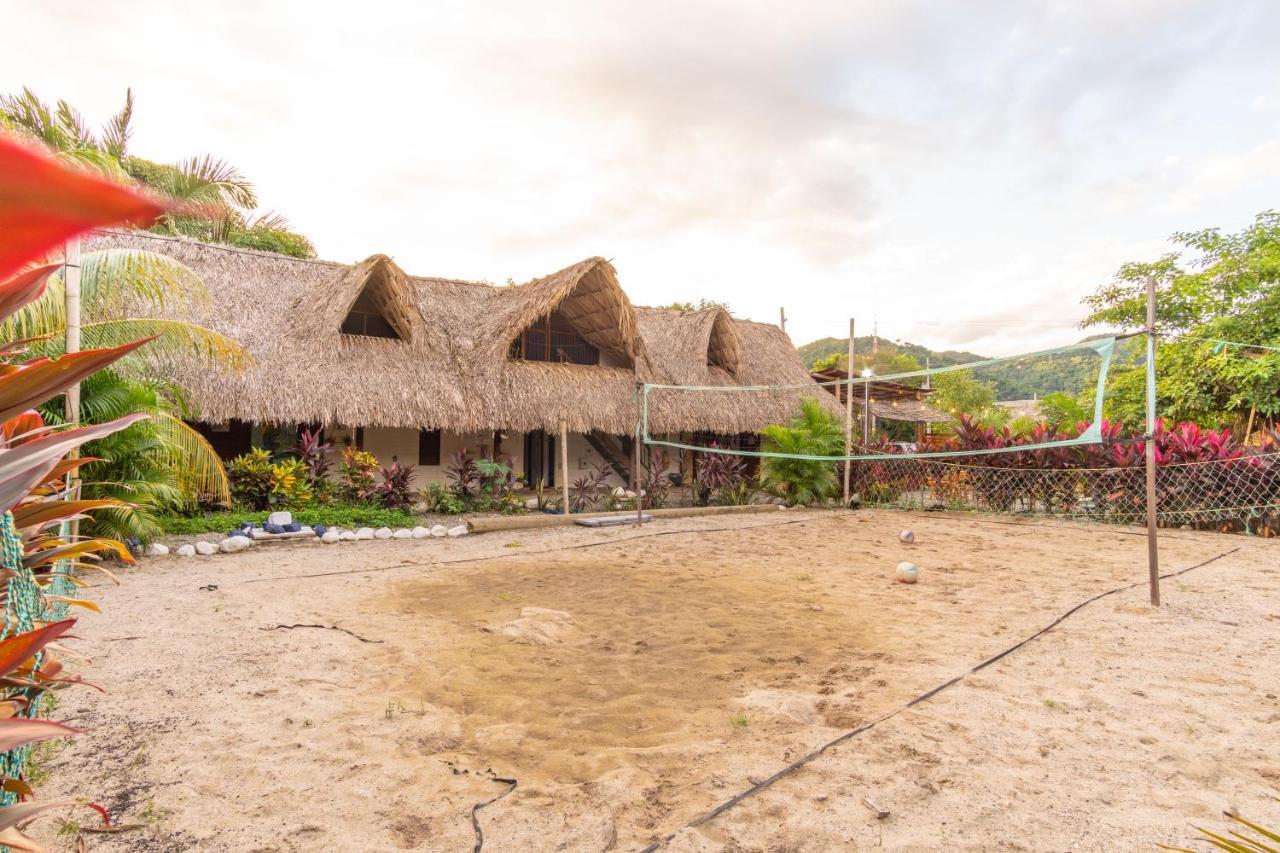 El Zoo Hostel, Bar & Pool Palomino Εξωτερικό φωτογραφία