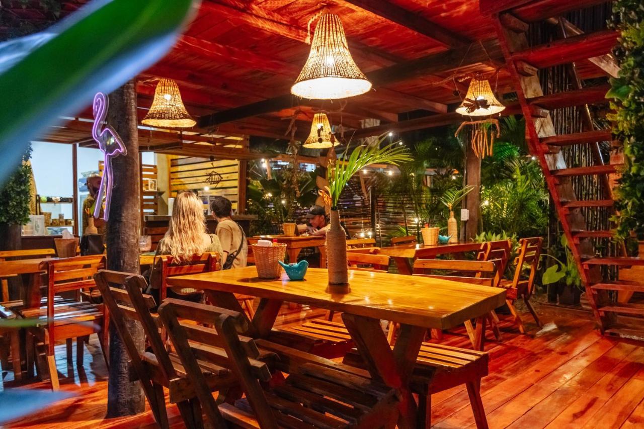 El Zoo Hostel, Bar & Pool Palomino Εξωτερικό φωτογραφία